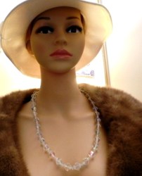 23" STUNNING VINTAGE AURORA FACETED GLASS BEADS NECKLACE, SLIDE BOX CLASP